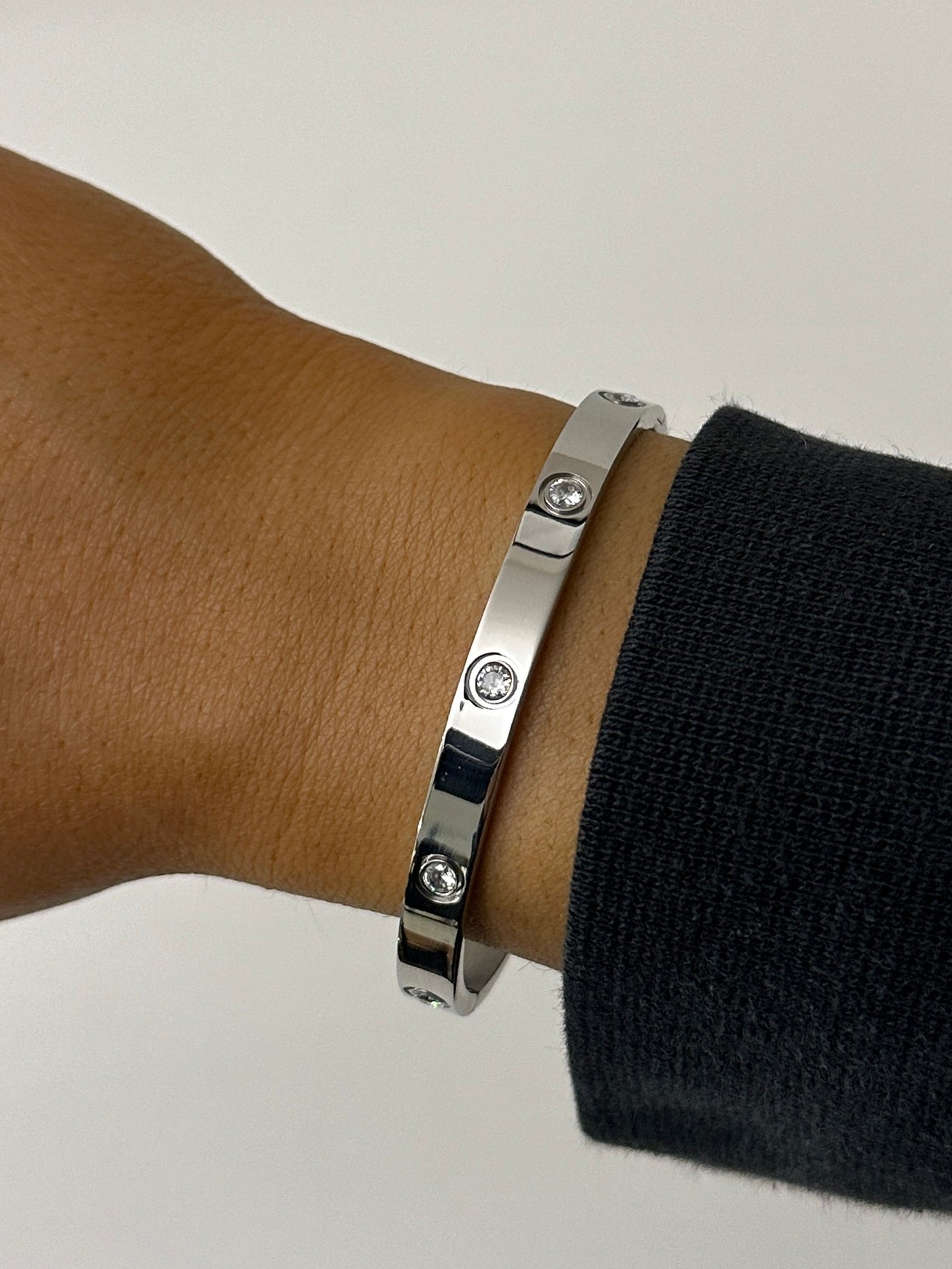 HIERARCHY BANGLE  - WHITE GOLD