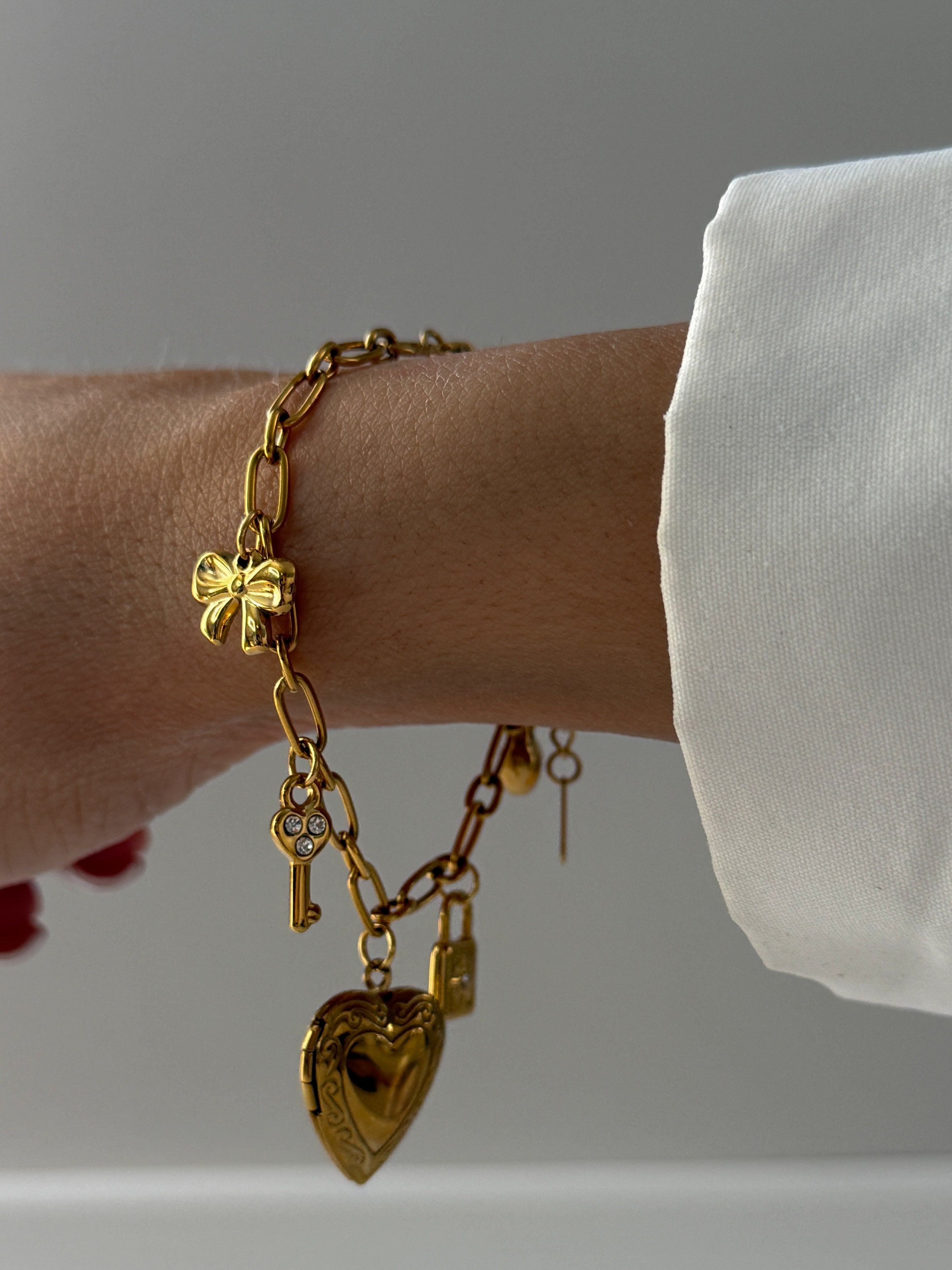 ASTRA CHARM BRACELET