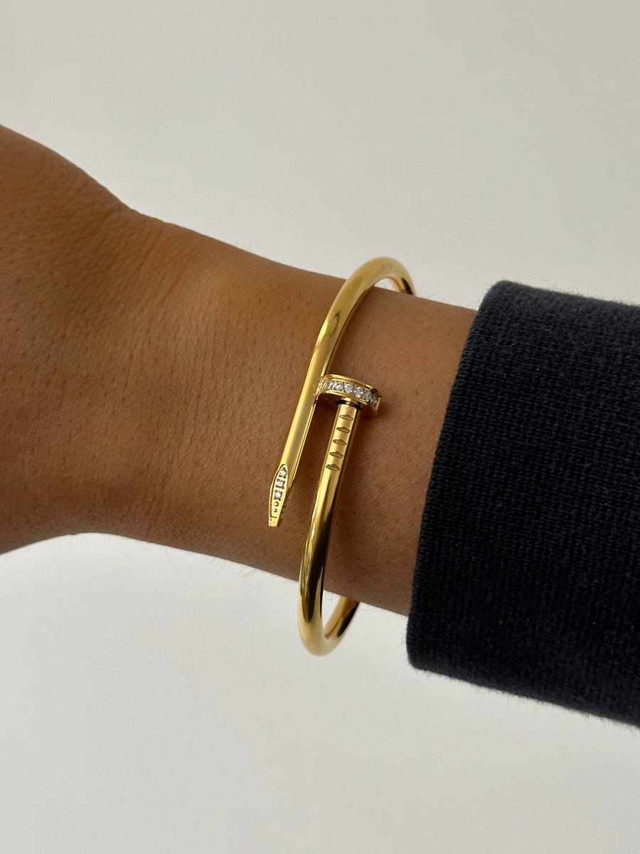 18K GOLD NAIL BRACELET
