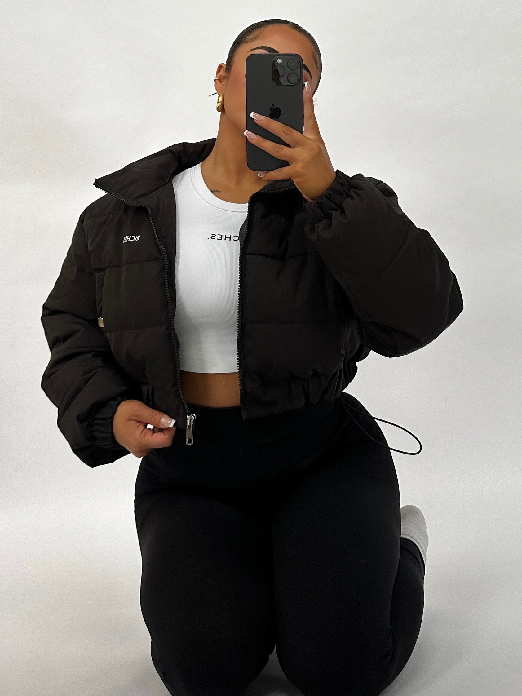 BLACK CROPPED PUFFER